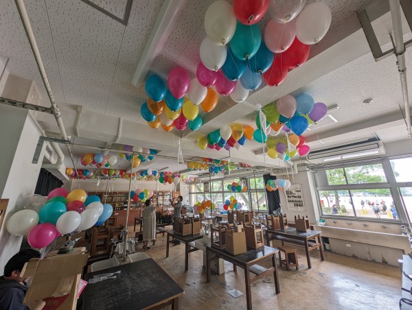 0525運動会開会式直後にバルーンリリースを行いました