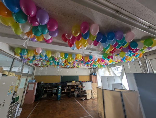 １００周年バルーンリリースを行いました